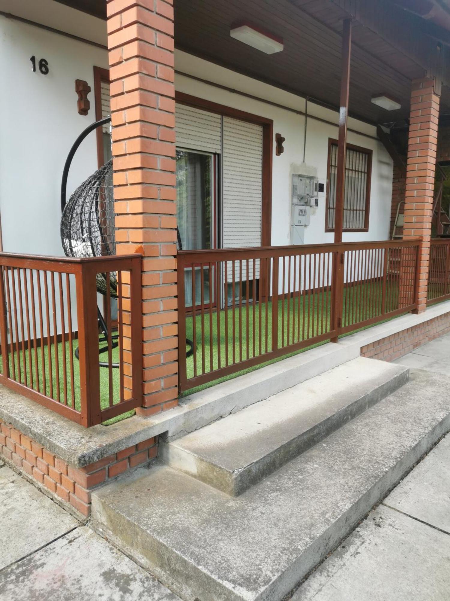 Villa Negra 1 Балатонфенивес Екстериор снимка